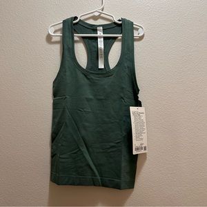 NWT swiftly tank